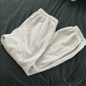 Aritzia Heather Light Gray Sweatpants